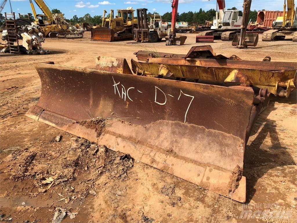 CAT D7 Planierschilder/Scharen