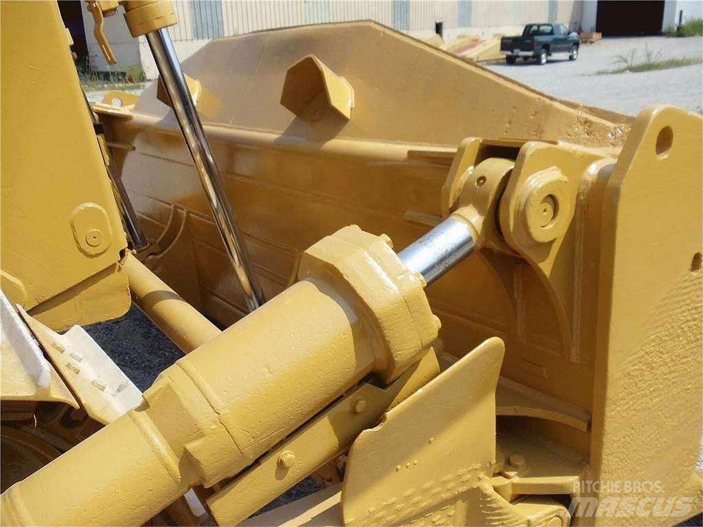 CAT D8N Bulldozer