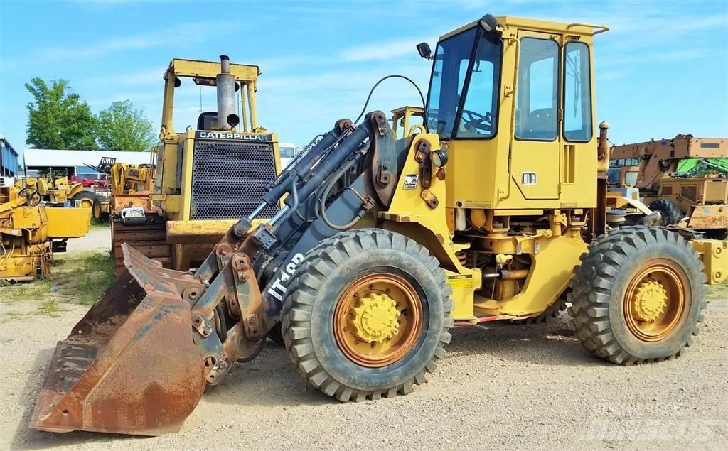 CAT IT18B Radlader