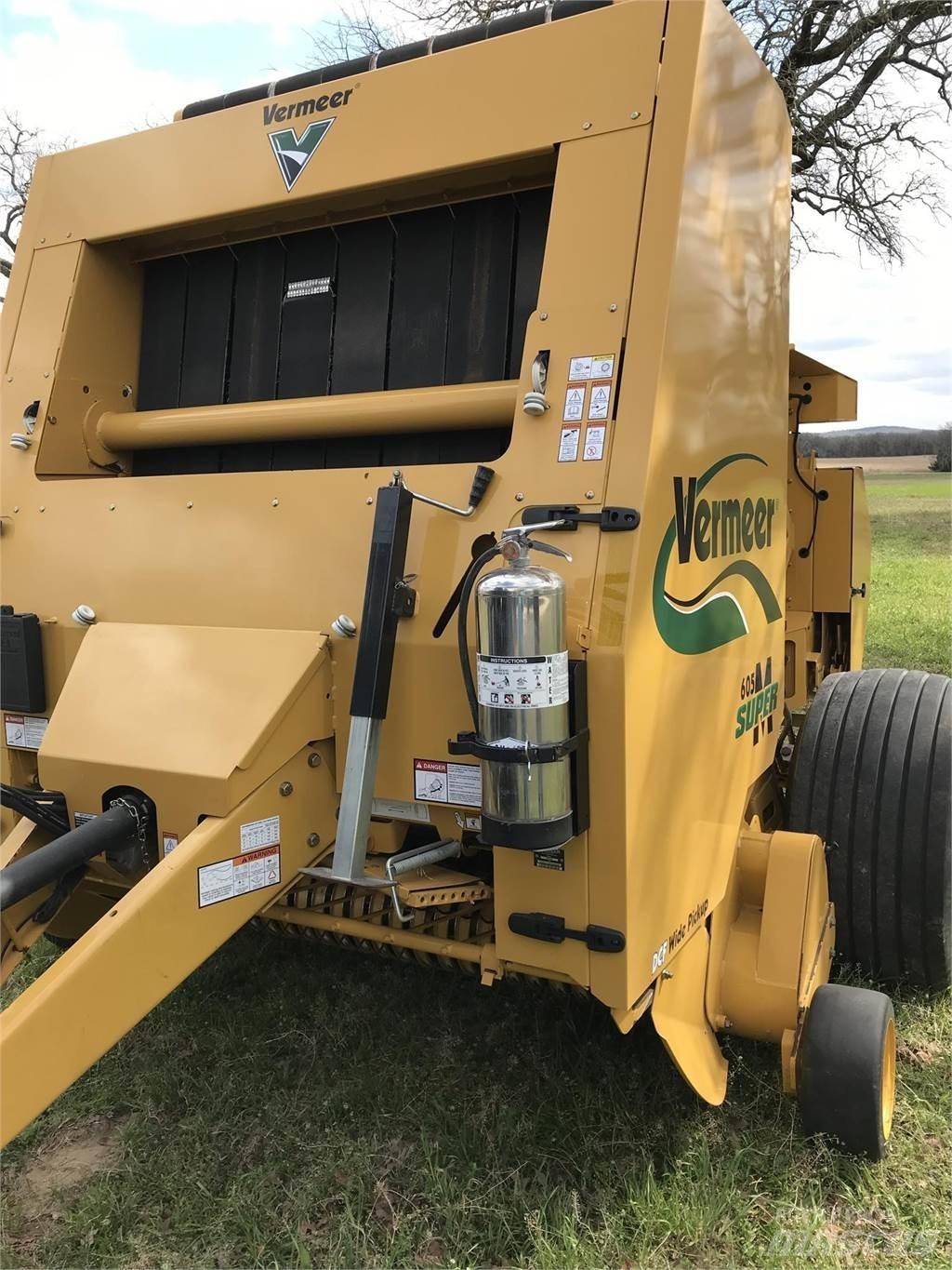 Vermeer 605SM Rundballenpressen
