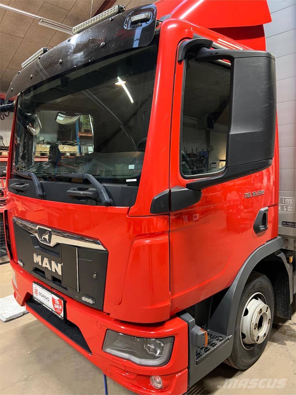 MAN TGL 12-220 BL Pritsche & Plane