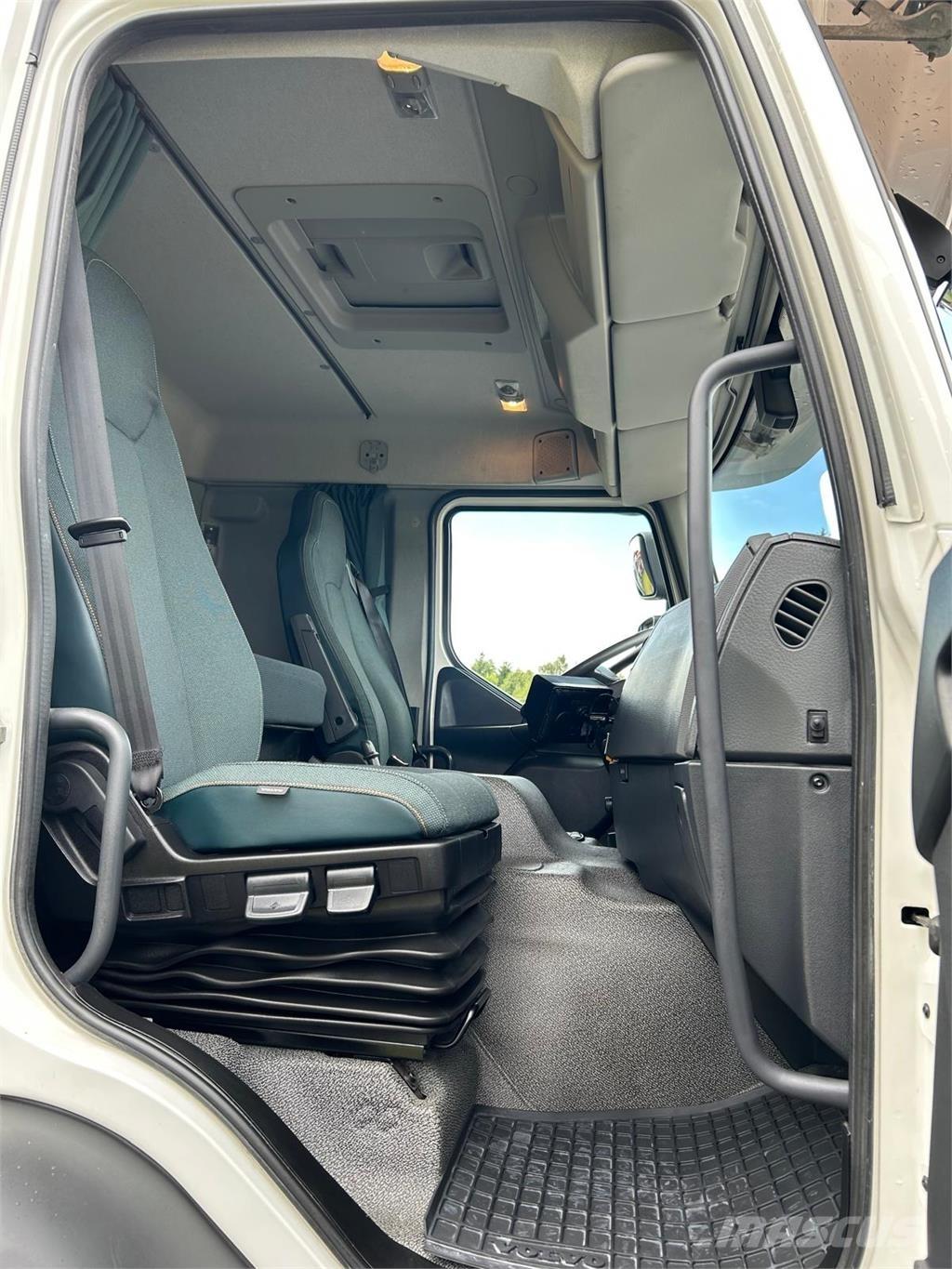 Volvo FE 320 18 ton Kofferaufbau