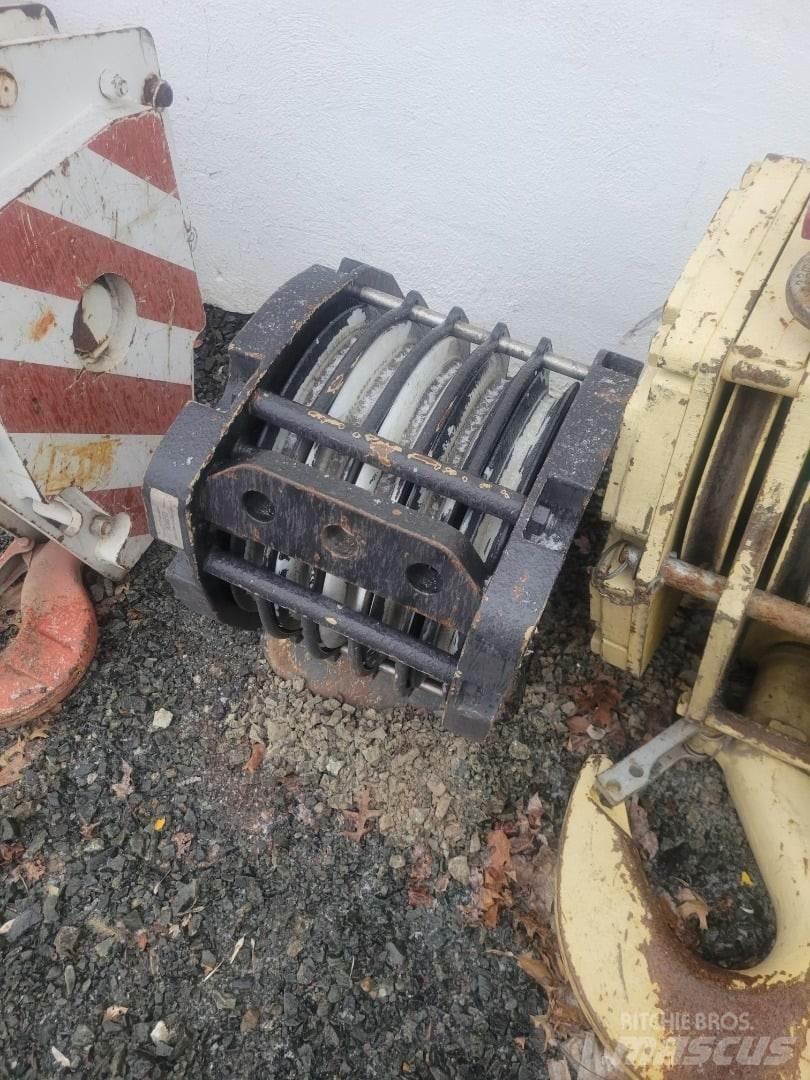 Liebherr  Kran-Teile und Zubehör