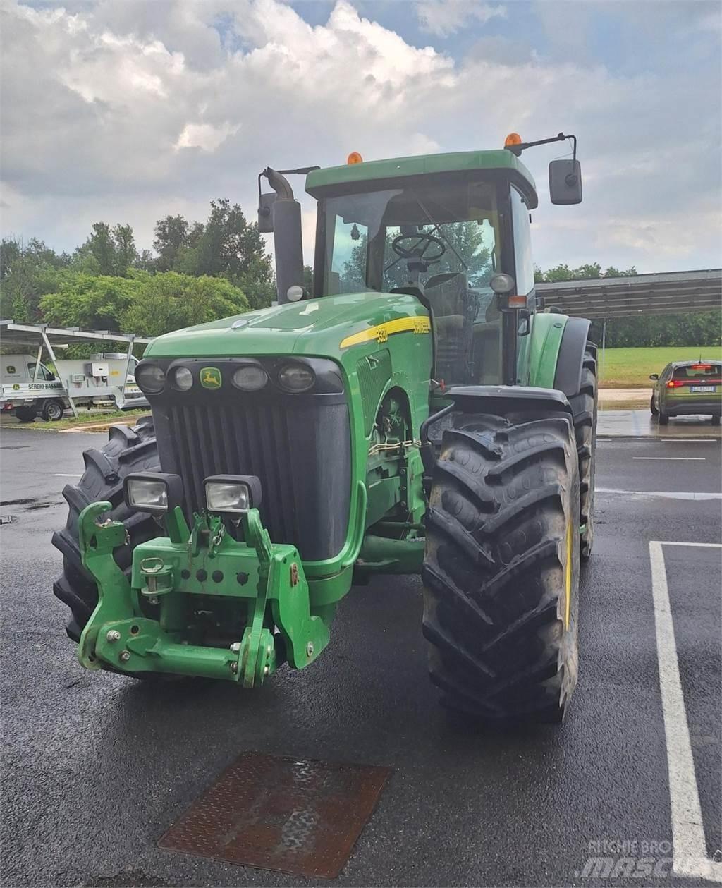 John Deere 8320 Traktoren