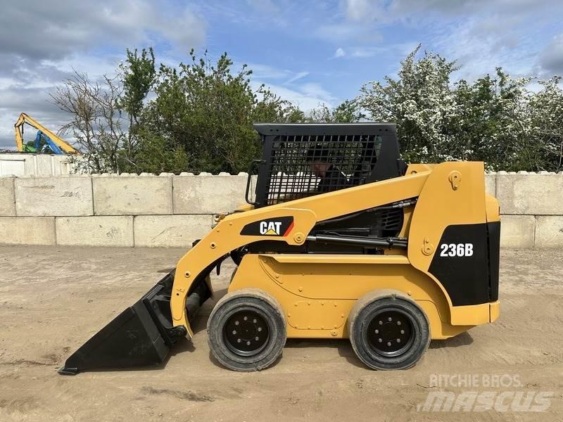 CAT 236B Sonstige Baumaschinen