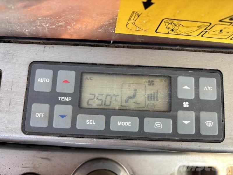 Doosan DX480LC Raupenbagger