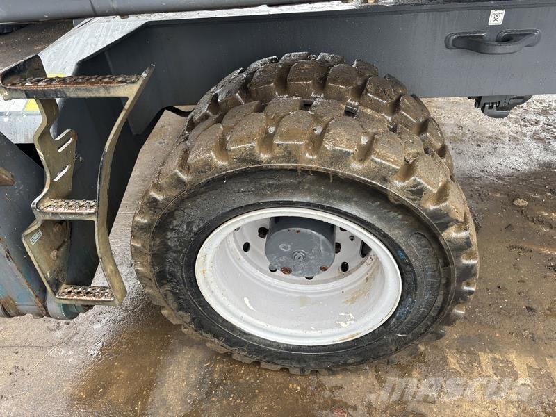 Fuchs MHL320 Sonstige Flurförderzeuge