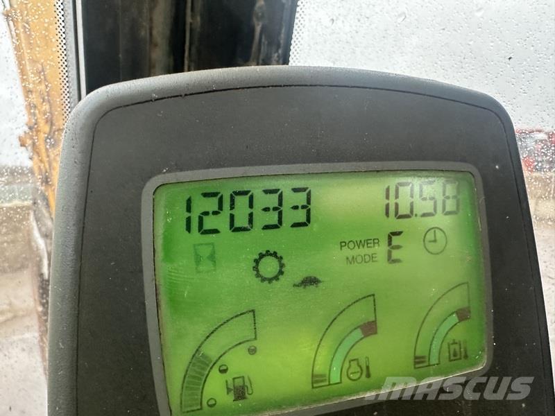 JCB JS220 LC Raupenbagger