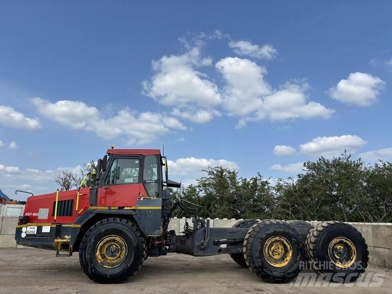 Komatsu HM300-1 Dumper - Knickgelenk