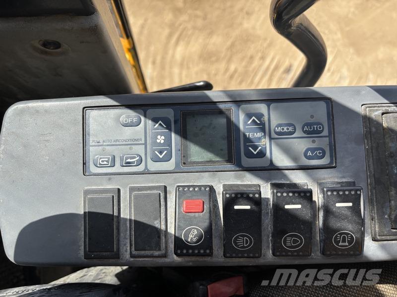 LiuGong CLG928E Raupenbagger