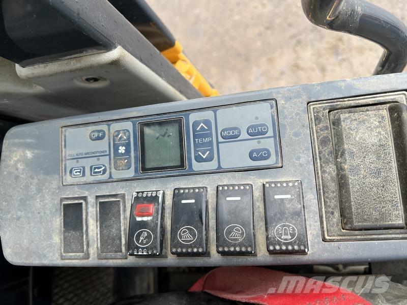 LiuGong CLG933 Raupenbagger