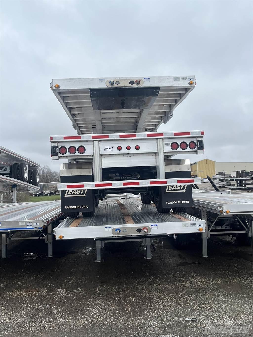 East Mfg FLATBED Pritschenanhänger