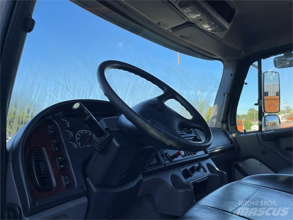 Freightliner 114SD Wechselfahrgestell