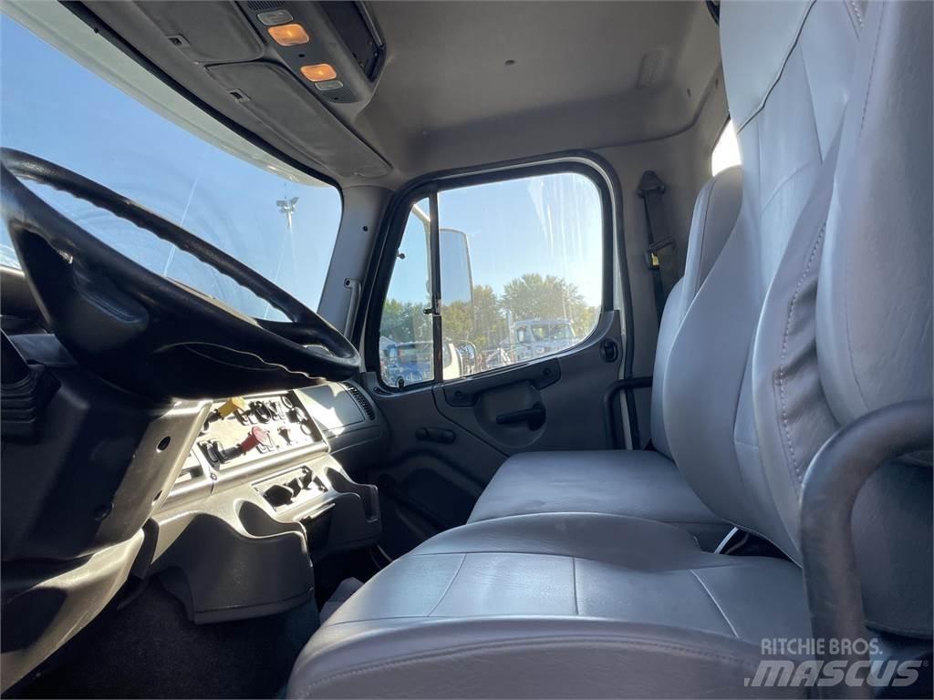 Freightliner 114SD Andere Fahrzeuge