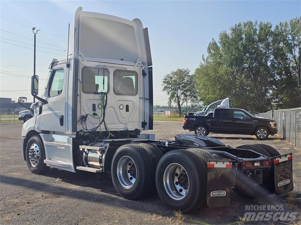 Freightliner PE116DC Sattelzugmaschinen