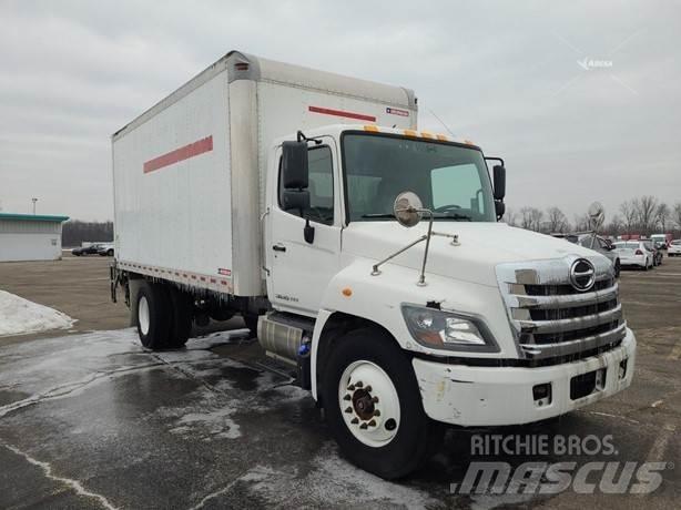 Hino 338 Kofferaufbau
