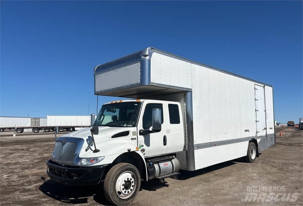 International 4300 Kofferaufbau