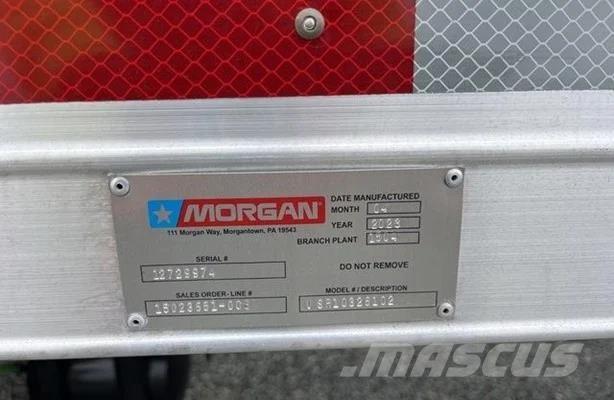 International 4300 Kofferaufbau