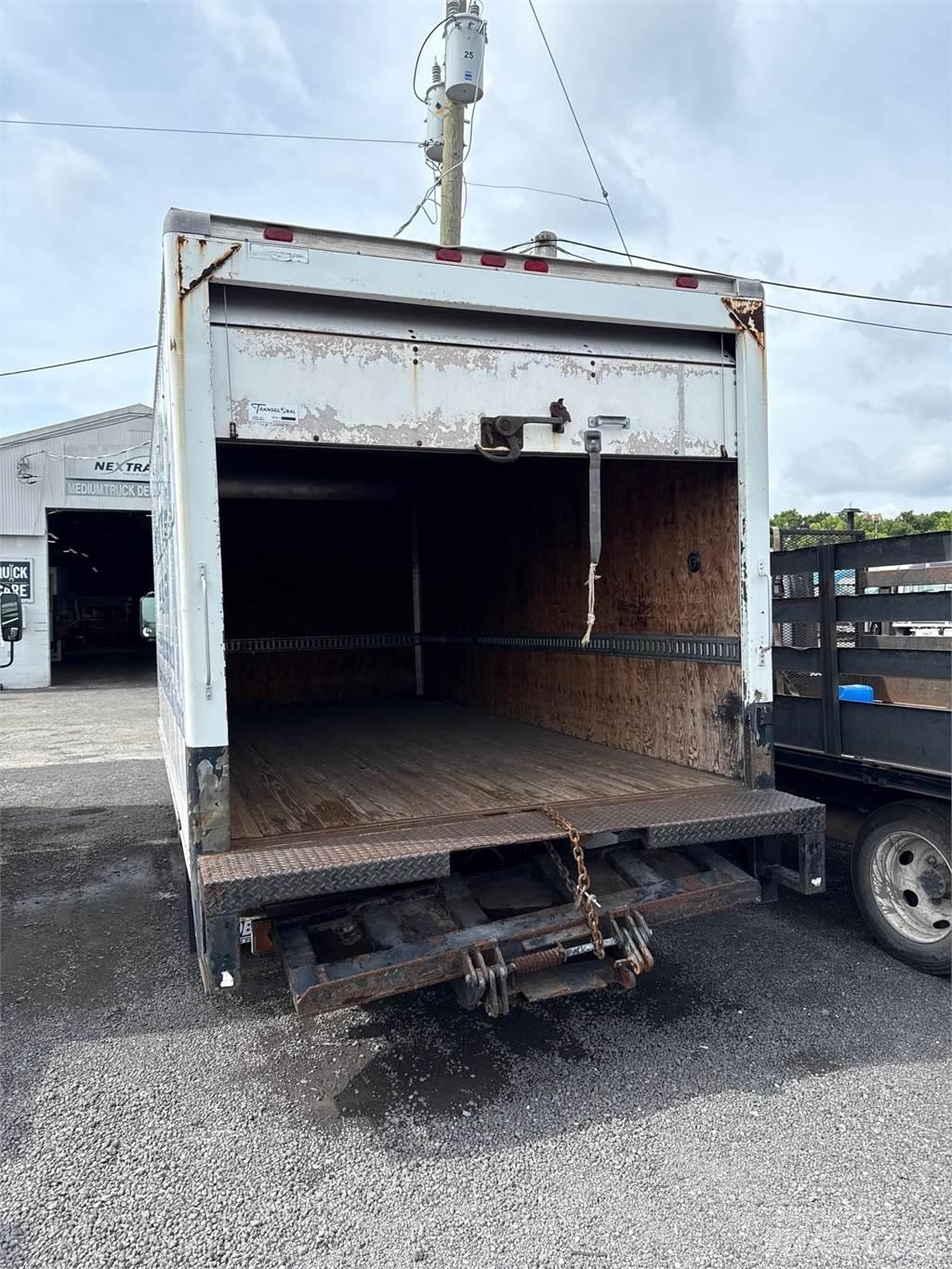 Isuzu NPR Kofferaufbau
