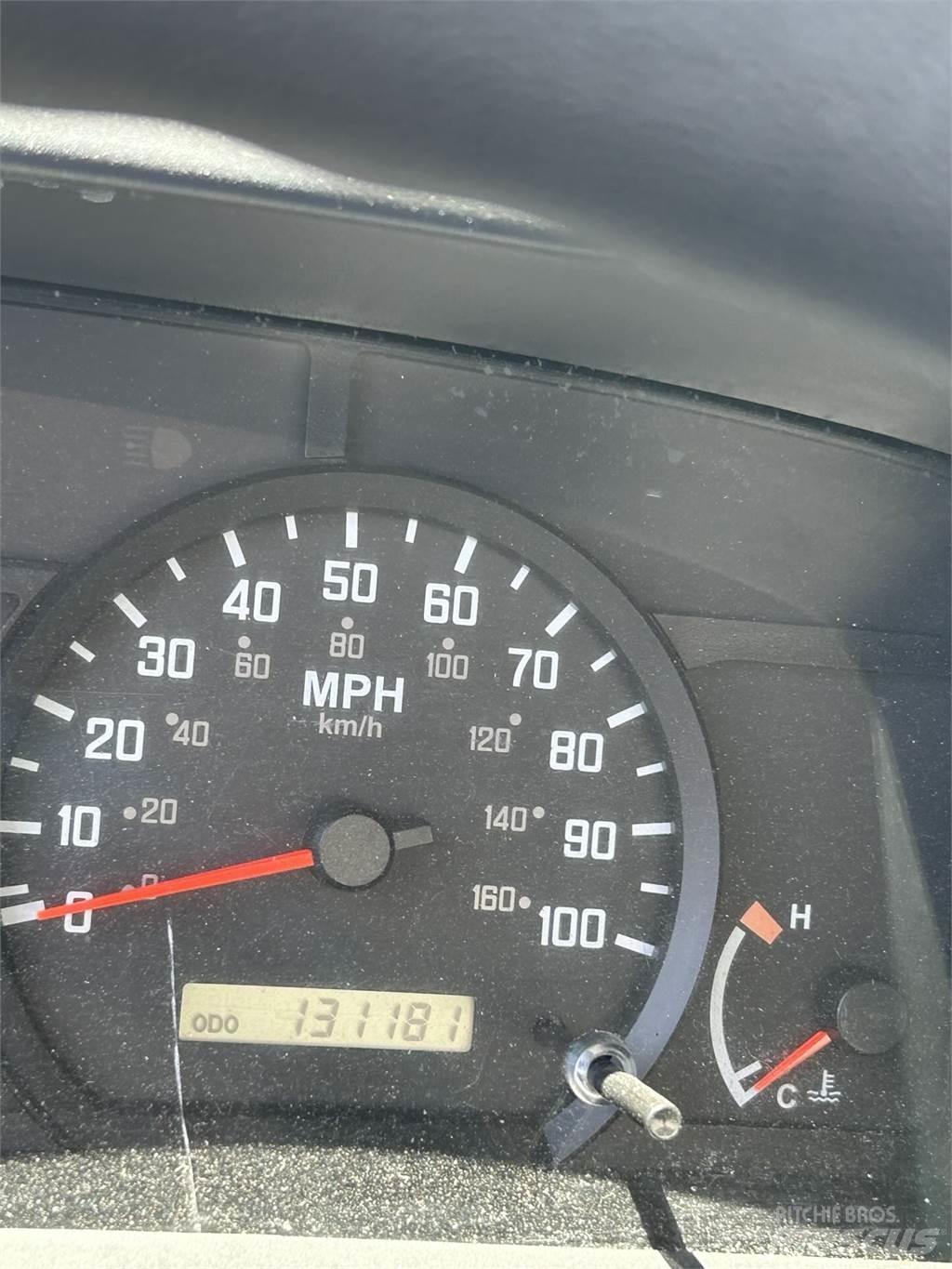 Isuzu NPR Kofferaufbau
