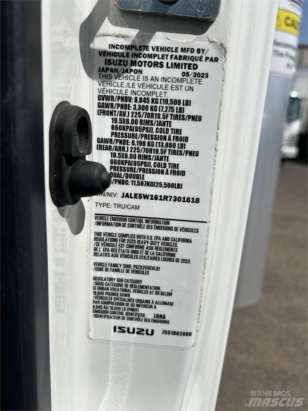 Isuzu NRR Kofferaufbau