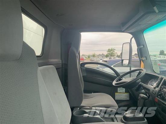 Isuzu NRR Kofferaufbau