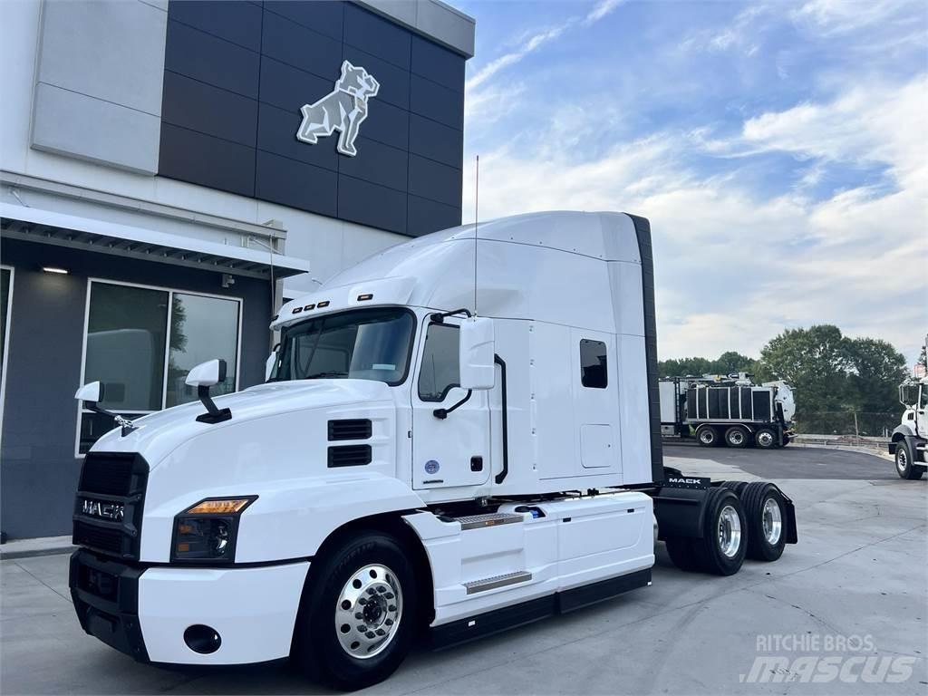 Mack AN64T Sattelzugmaschinen