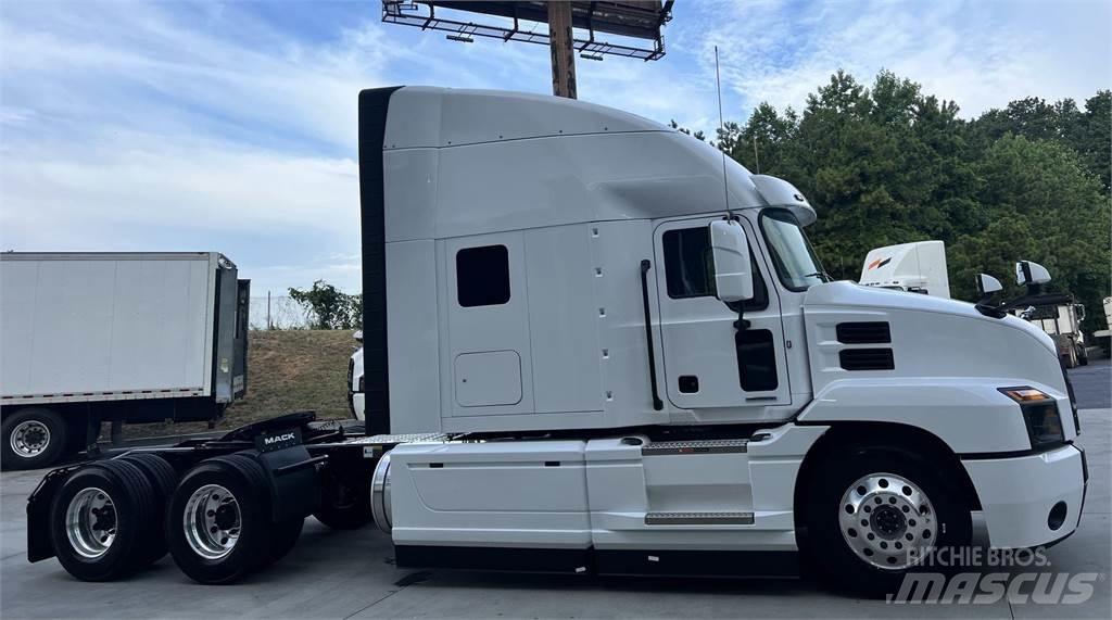 Mack AN64T Sattelzugmaschinen