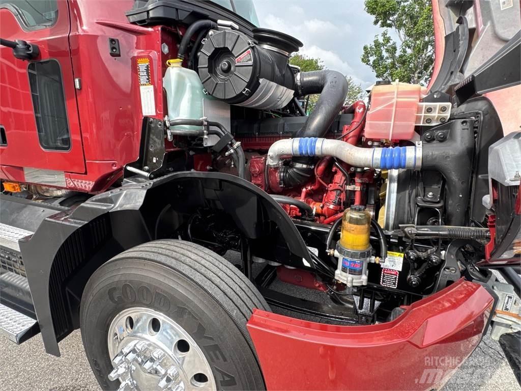 Mack AN64T Sattelzugmaschinen