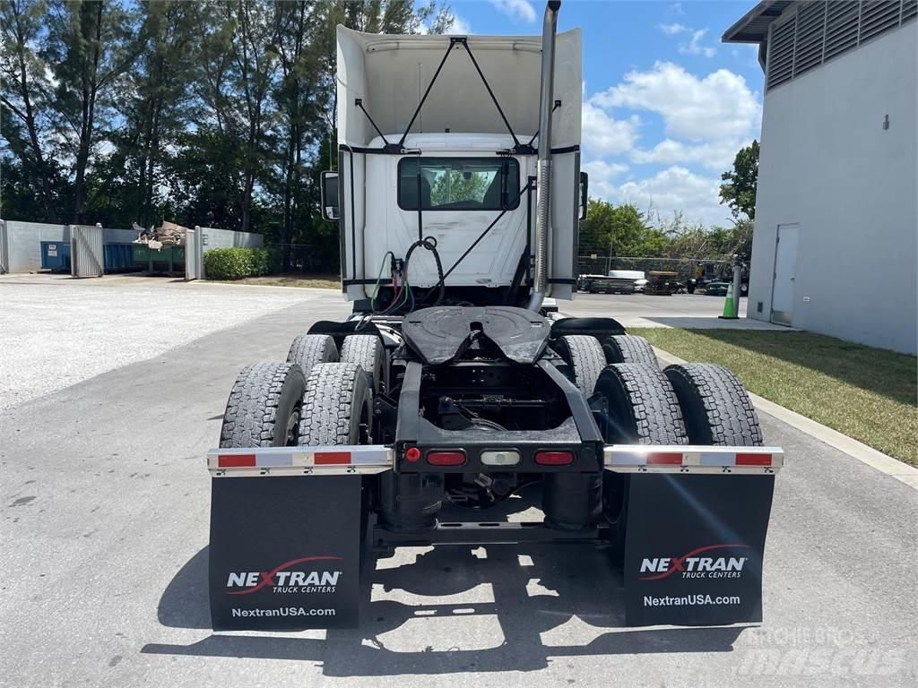 Mack AN64T Sattelzugmaschinen