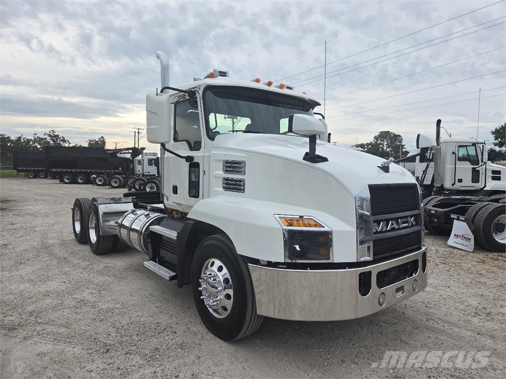 Mack AN64T Sattelzugmaschinen