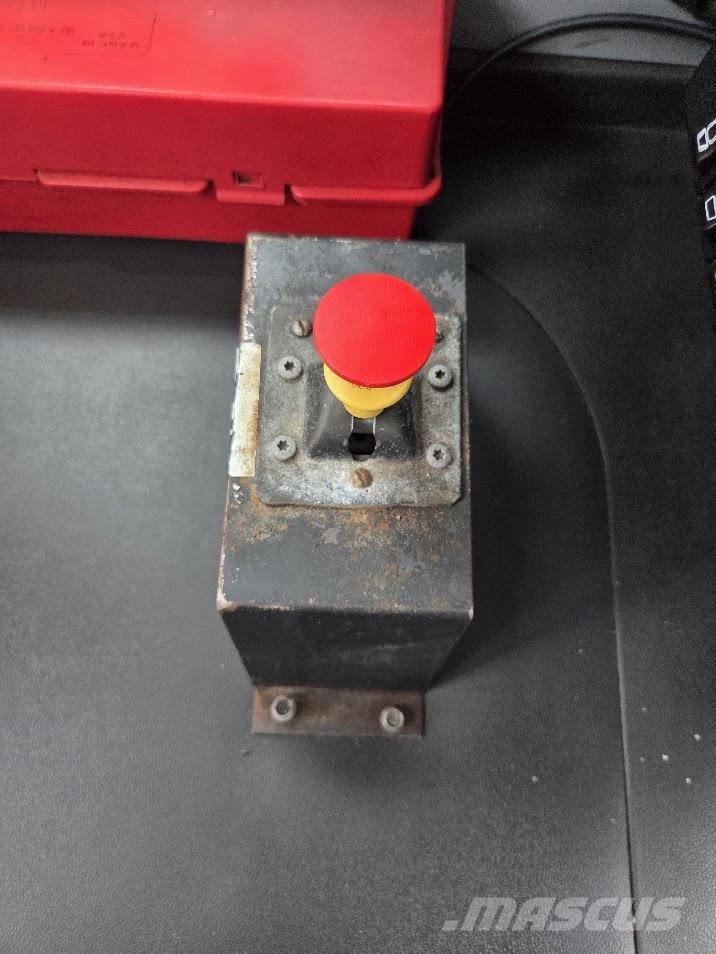 Mack AN64T Sattelzugmaschinen