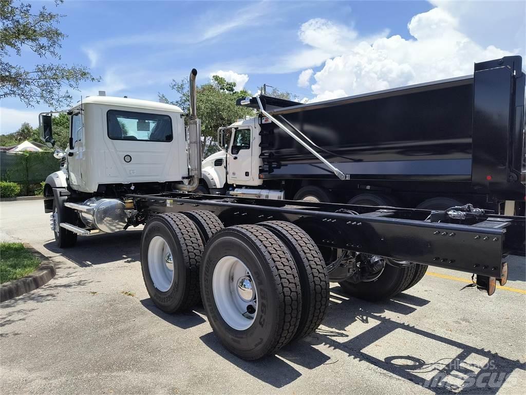 Mack GR64BX Betonmischer