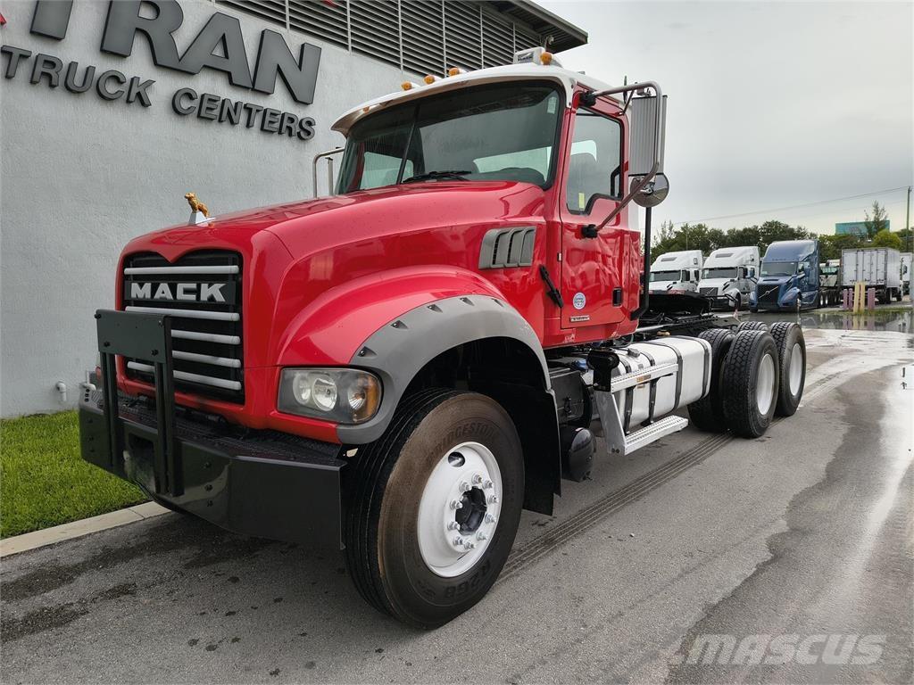 Mack GR64FT Sattelzugmaschinen