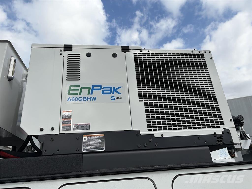 Mack MD6 42R Andere Fahrzeuge