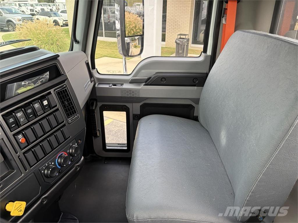 Mack MD6 42R Andere Fahrzeuge