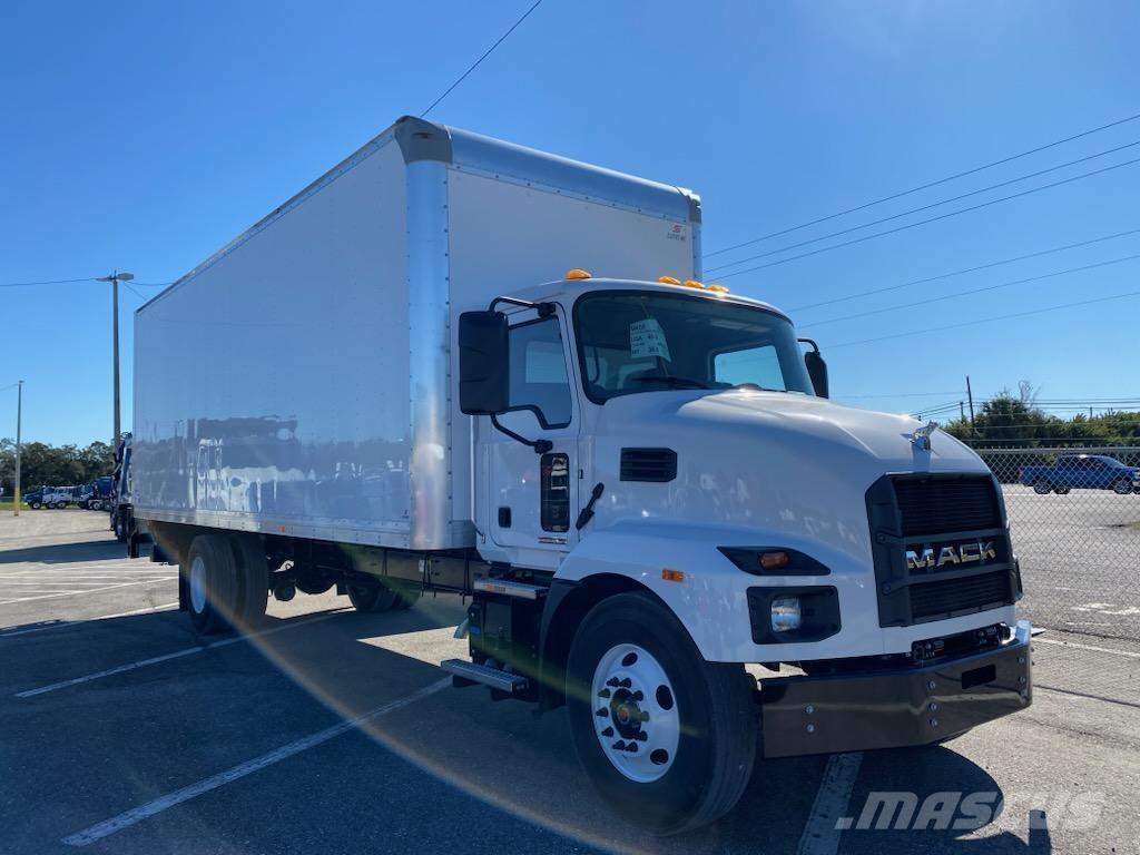 Mack MD6 42R Kofferaufbau