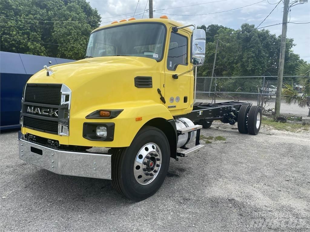 Mack MD7 42R Sonstige Forstmaschinen