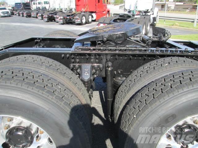 Mack PI64T Sattelzugmaschinen