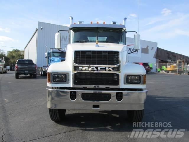 Mack PI64T Sattelzugmaschinen