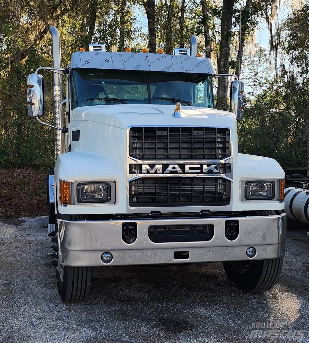 Mack PI64T Sattelzugmaschinen