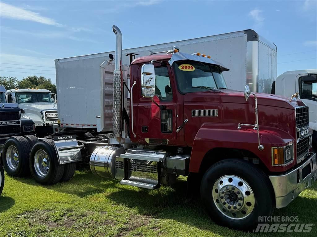 Mack PI64T Sattelzugmaschinen