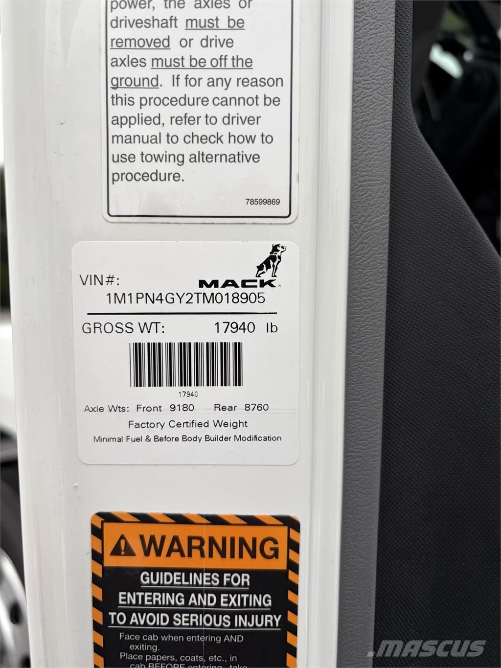 Mack PI64T Sattelzugmaschinen