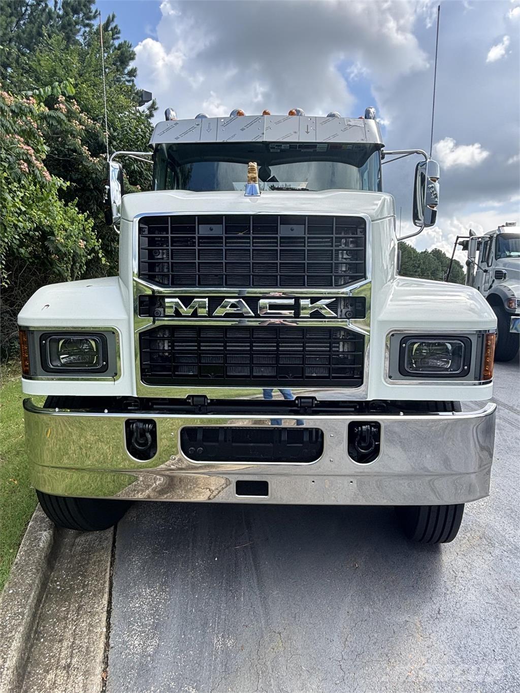 Mack PI64T Sattelzugmaschinen