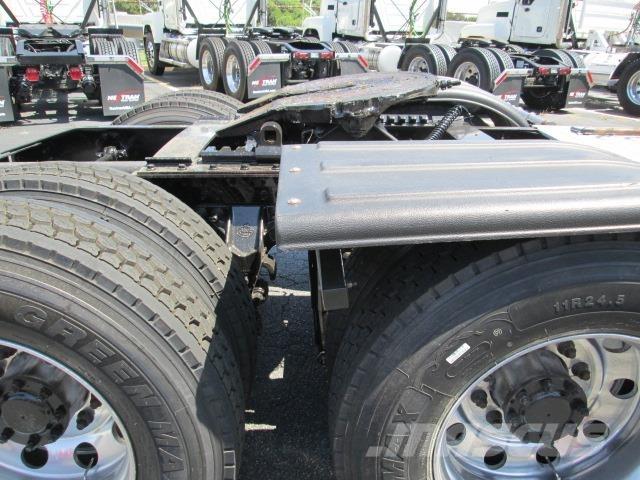 Mack PI64T Sattelzugmaschinen