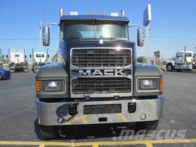 Mack PI64T Sattelzugmaschinen
