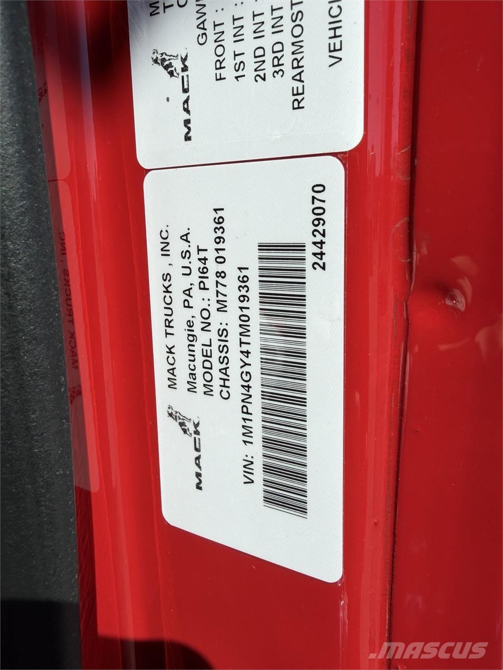 Mack PI64T Sattelzugmaschinen