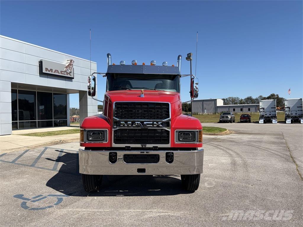 Mack PI64T Sattelzugmaschinen