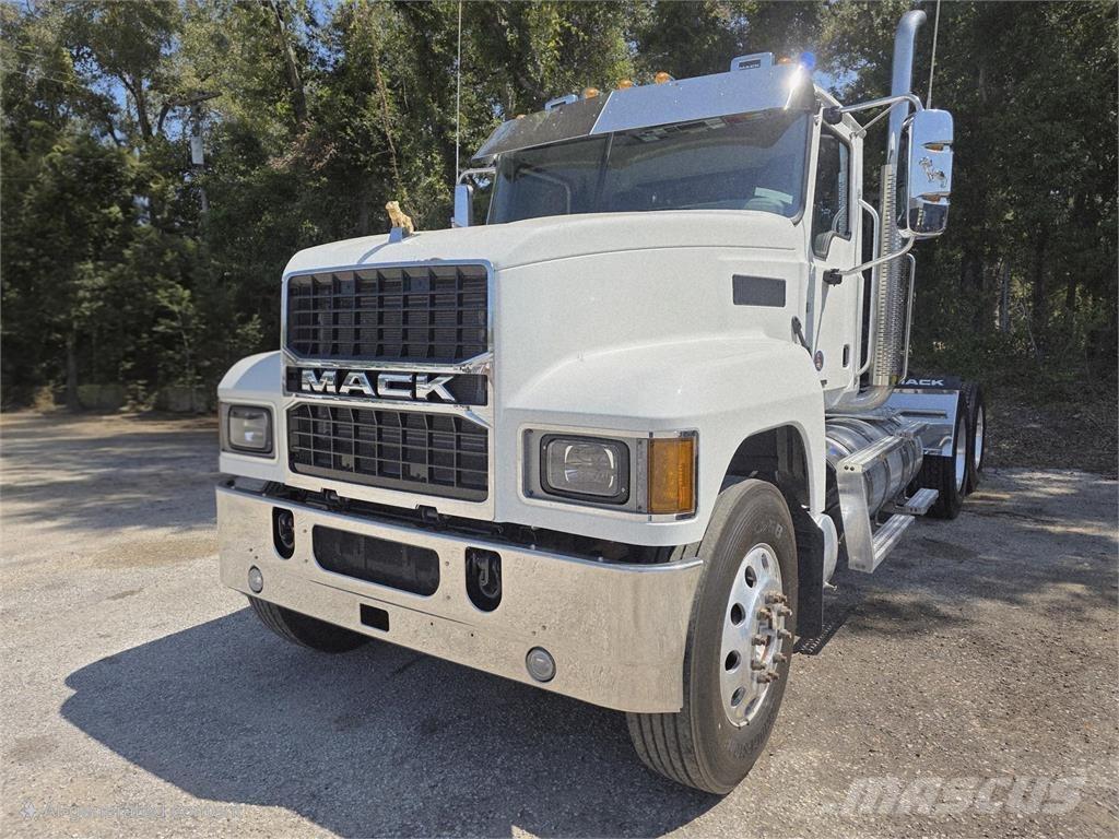 Mack PI64T Sattelzugmaschinen
