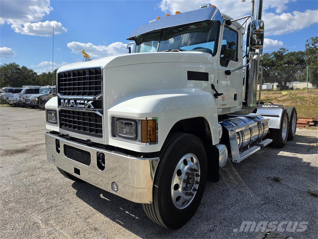 Mack PI64T Sattelzugmaschinen